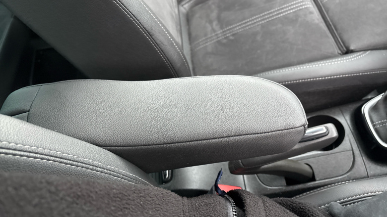 Vauxhall Crossland 1.2 Turbo Ultimate 5dr Petrol Hatchback